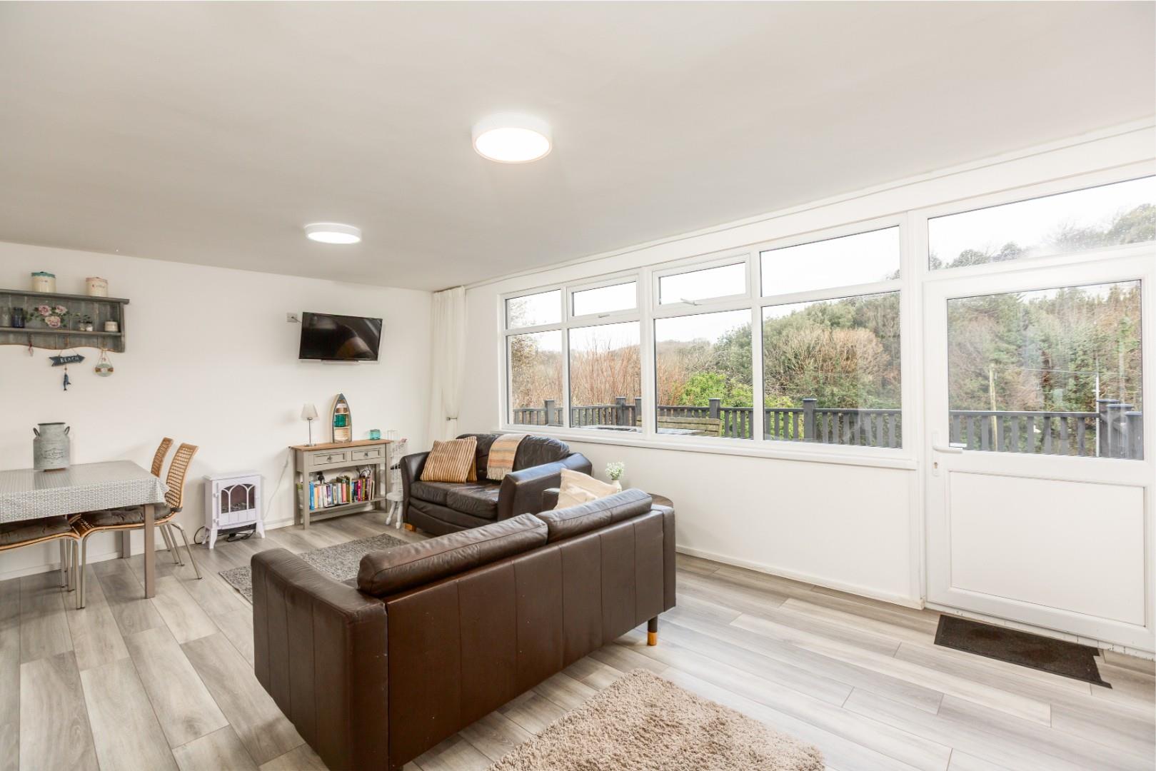 Summercliffe, Caswell, SA3 3BR